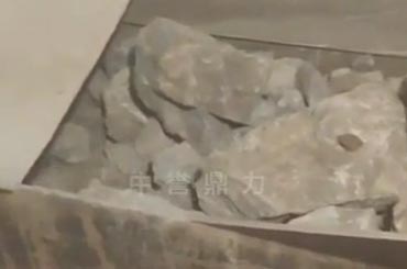 錘式破碎機(jī)給料工藝現(xiàn)場展示